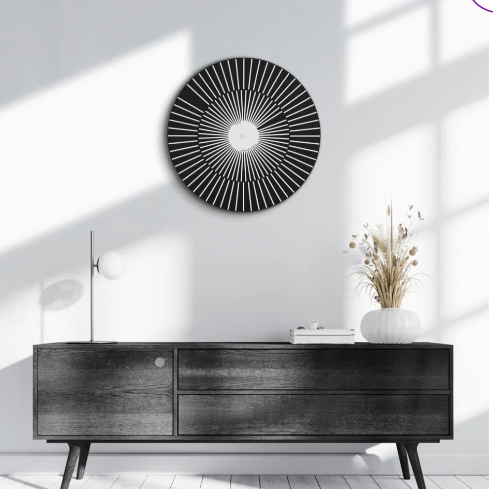 Hermle 50cm Silent Wall Clock – German Design – Now £69.99 (Was £117.99)
