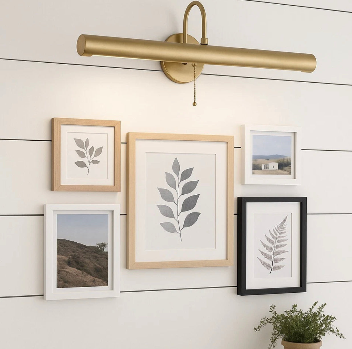 Welford Large Brass Picture Wall Light – LED Only – £70 SALE