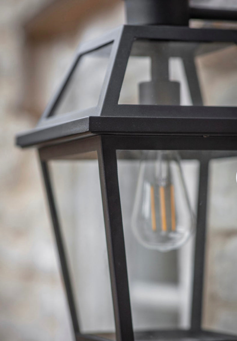 Garden Trading Harrow Mains Wall Porch Light – Black Carriage Lantern Lamp